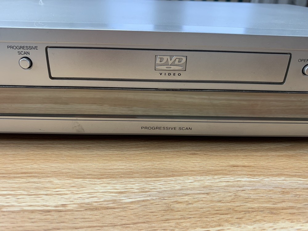 Phillips DVD Player Silver DVD724 Remote Included