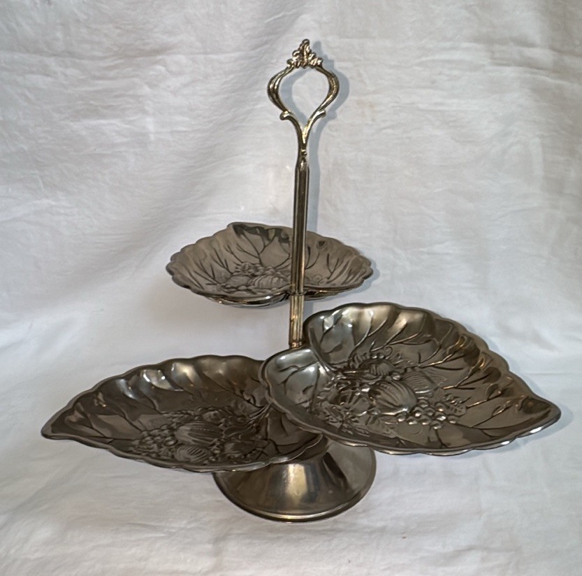 Vintage Hugo Silver Plate Set of 3 Leaf Candy Trinket Dishes Hong Kong