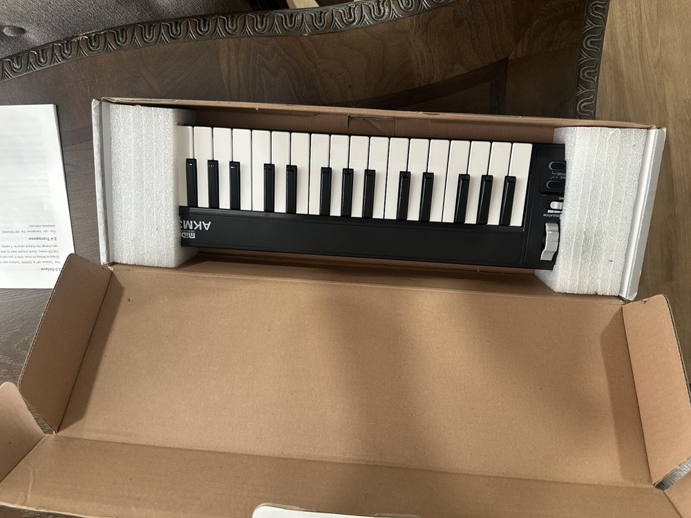 keyboard controller Akm320