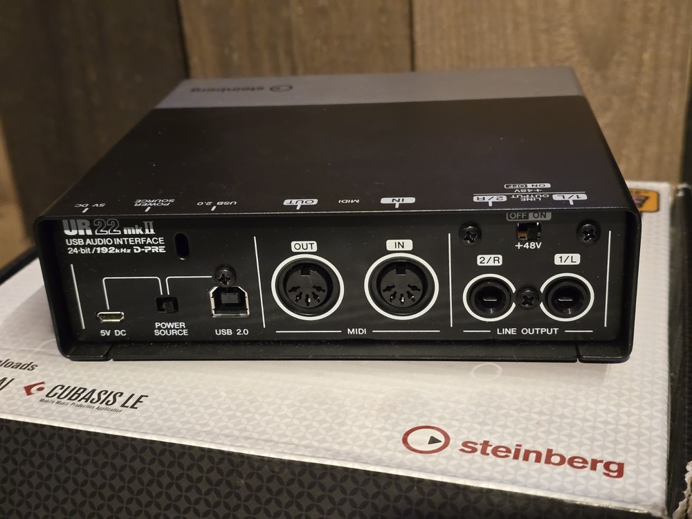 Steinberg UR22 MKII - USB Digital Audio Recording Interface