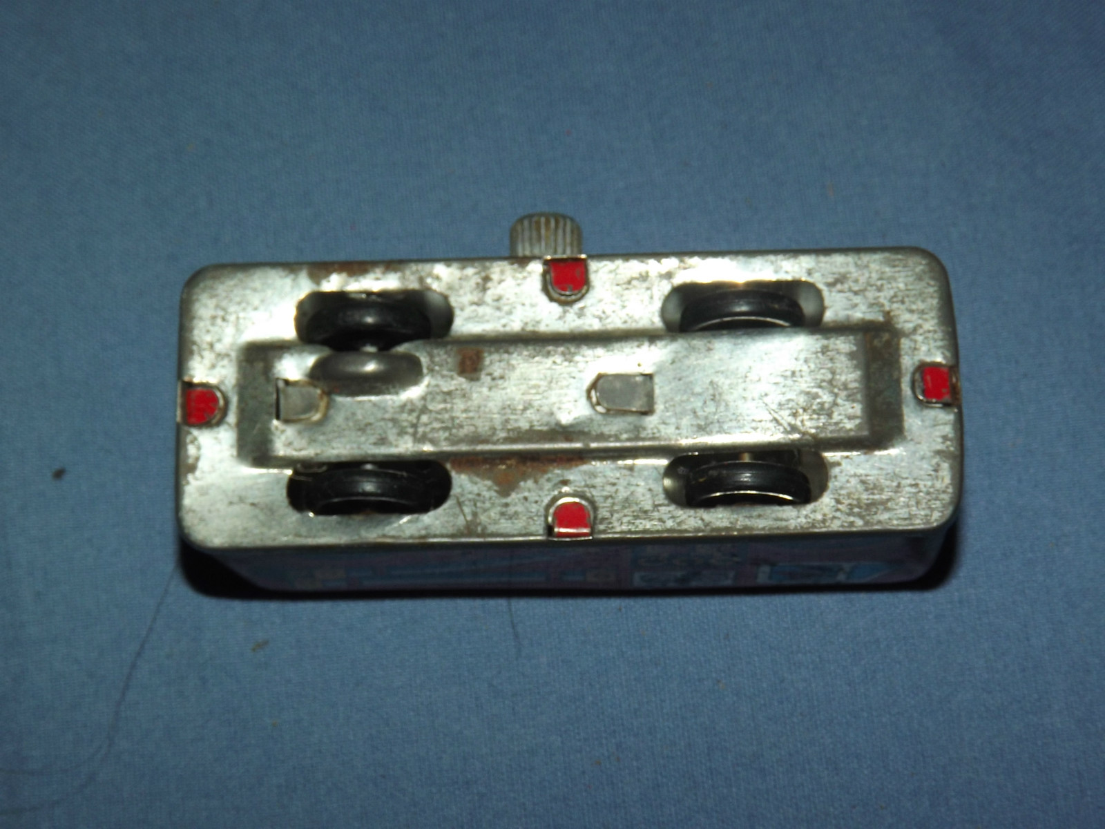 VINTAGE TOY 1960-70S KANTO TOYS MINI TIN LITHO WIND UP FIRE TRUCK