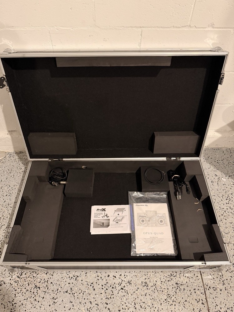 Pioneer DJ OPUS-QUAD Quad Deck Controller with Flight Case, Black