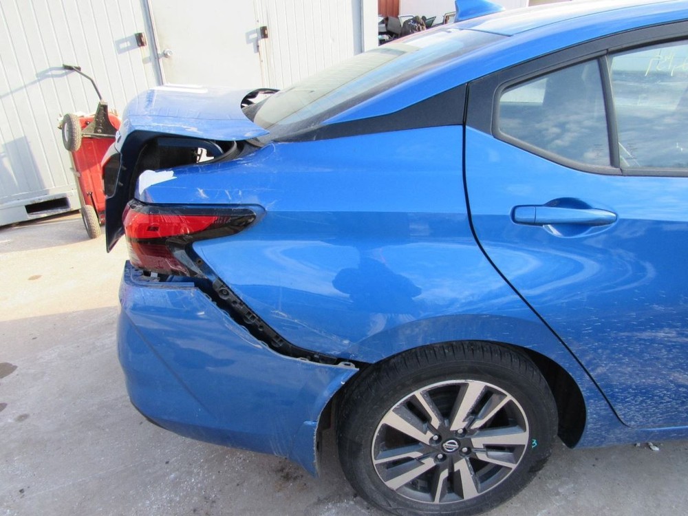 VERSA 2020 Glove Box 1020448