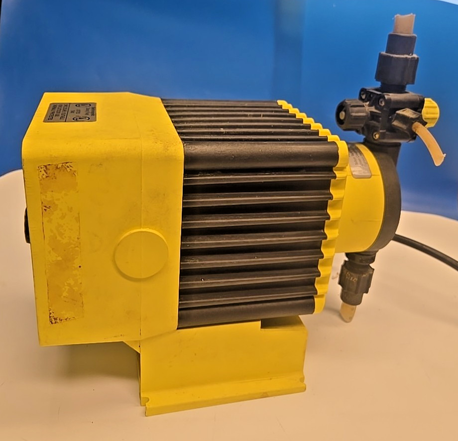 LMI MILTON ROY C931-313SI Microprocessor Dosing PUMP 8GPH 60 PSI