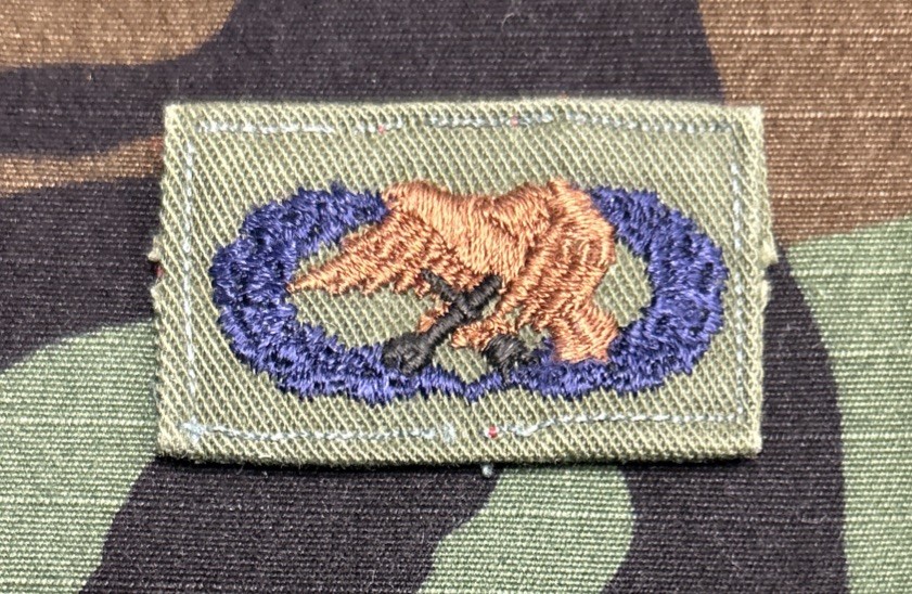 US Air Force Basic Maintenance Badge Copper BDU Sew-On USAF