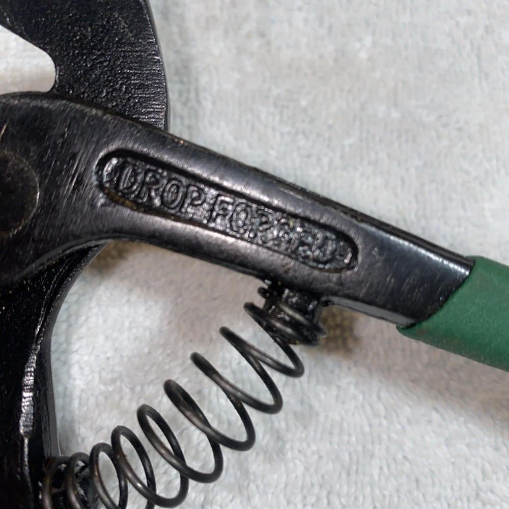 Drop Forged Green Handle Nail Pulling Pliers