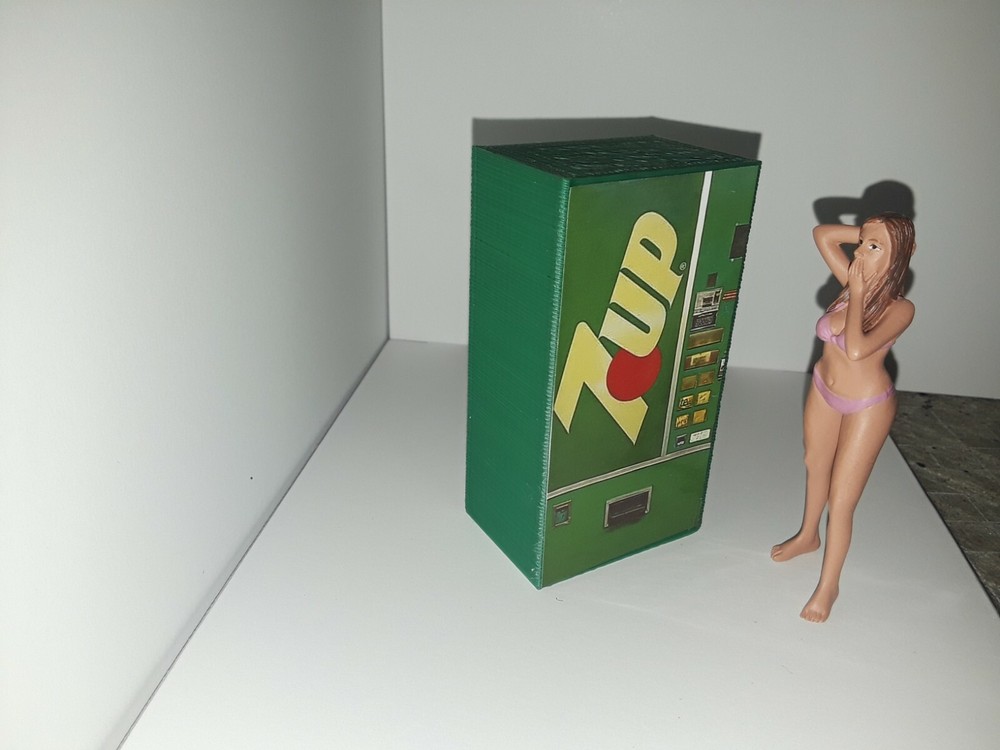 7-UP Pop Machine 1:24 & 1:25 Scale Diorama Accessory Items