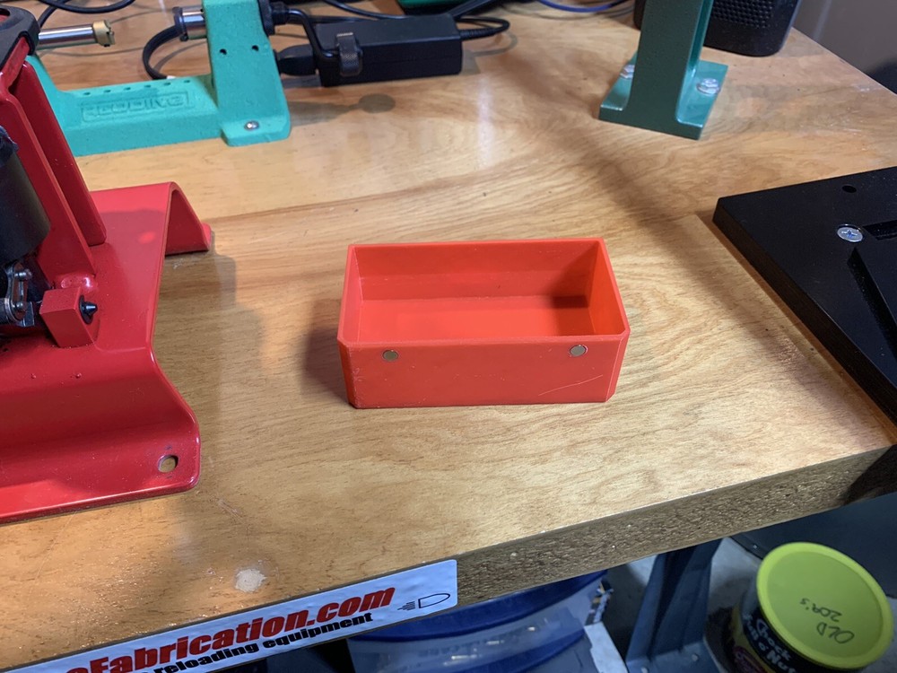 MEC SM82 Size Master 3d printed magnetic primer tray High capacity Red Reloading