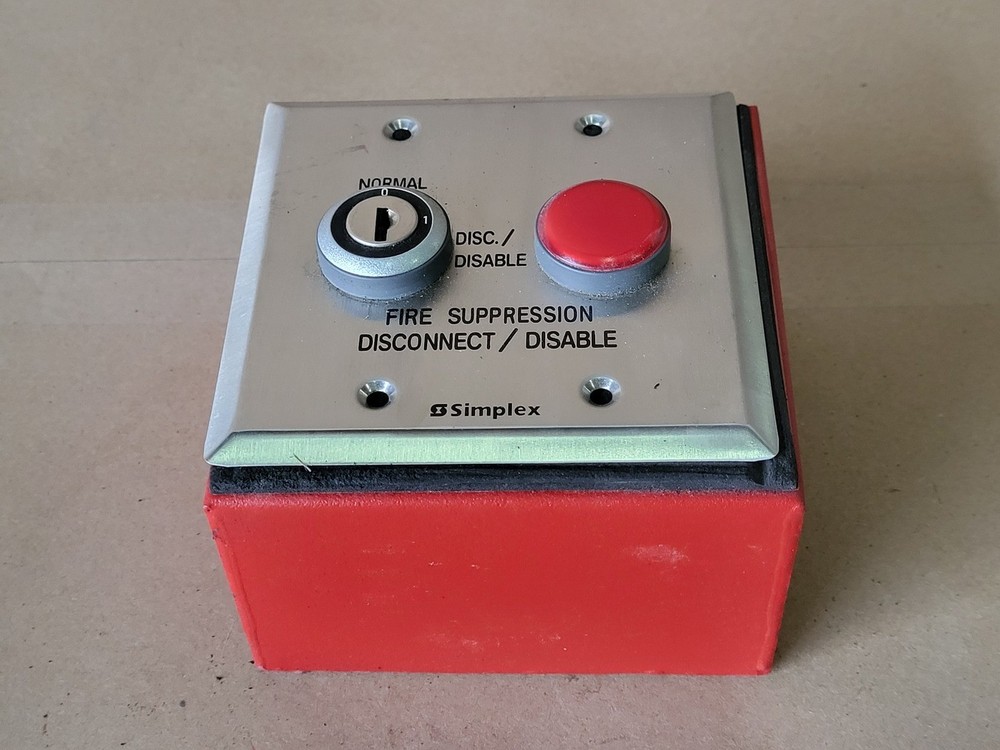 SURPLUS NEW SIMPLEX 0637664 Surface Mount Maintenance Switch – Safety