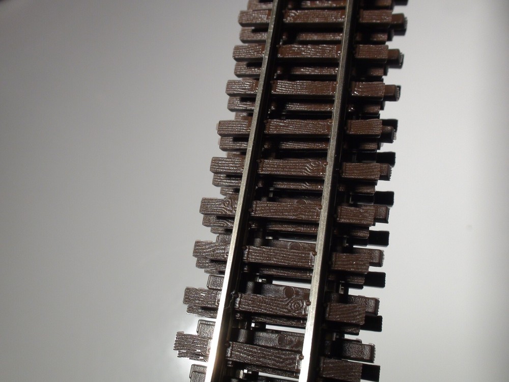 HON3 Micro-Engineering #10-114 HON3 SCALE Code 70 Flex Track NON WEATHERED