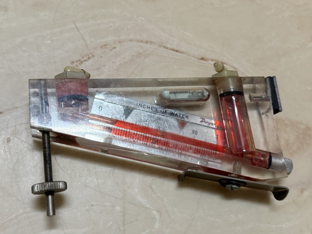 Dwyer 172 Air Velocity Gage Manometer