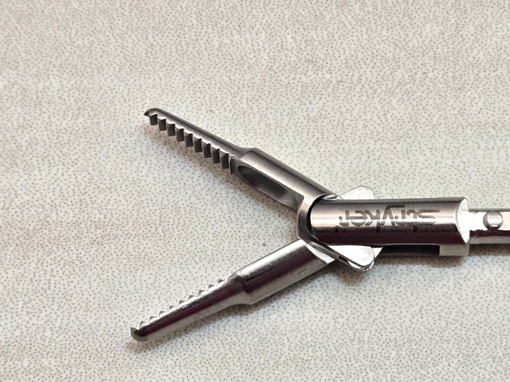 Stryker 250-080-280 Dolphin w/Spoon Insert