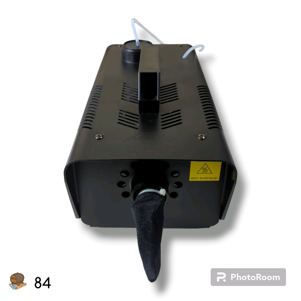 1BYONE Snow Machine Maker - 650W with Wired Remote Control