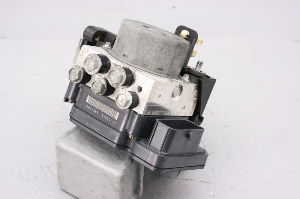 2017 Harley Road King ABS Pump Controller Module Unit 41100061B
