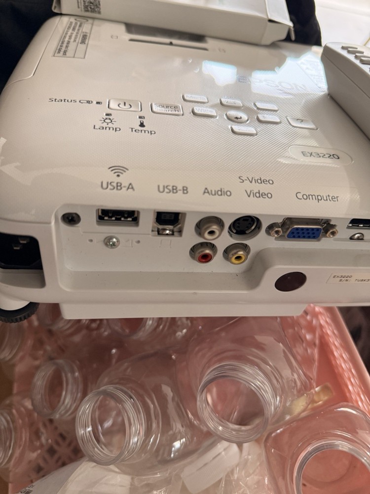 Epson Projector H552A EX3220