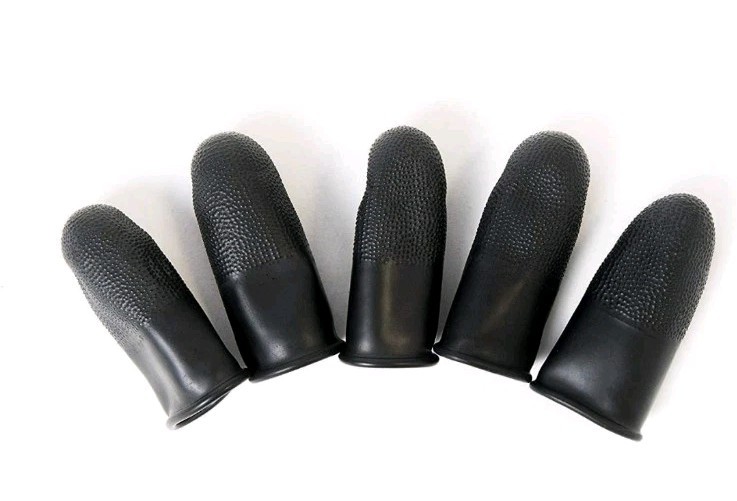Bertech Black Static Dissipative Finger Cots • 16 Mil Thick • Small • 100 Pack