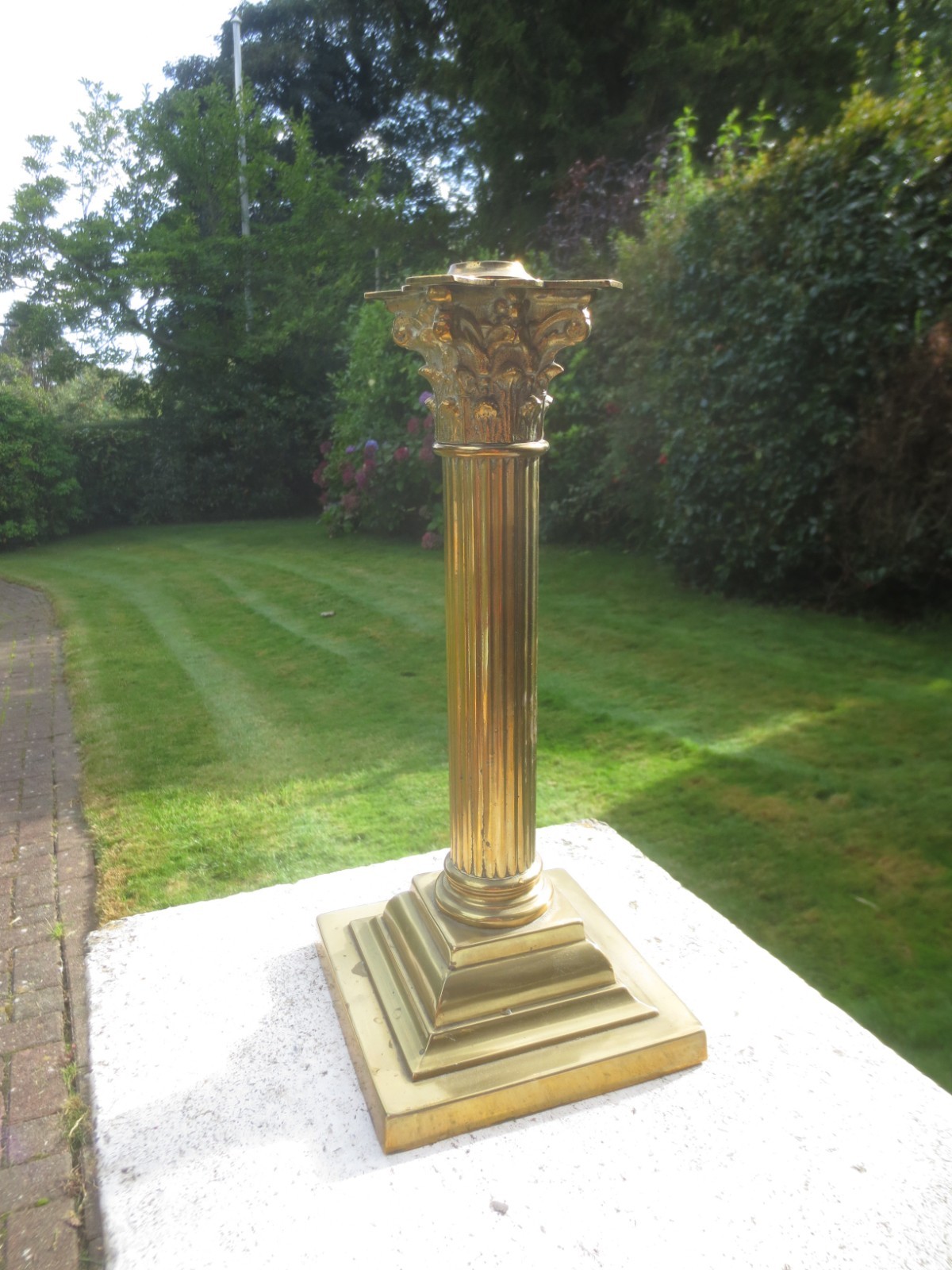 Antique Brass Corinthian Column Oil Lamp Brass 12" In Height