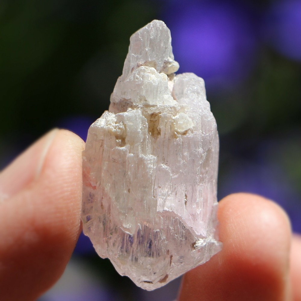 Mineral Specimen: Kunzite (KNZ92)