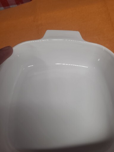 CORNING WARE CHERRY DESIGN WITH LID A 1B 1L, A 1PC