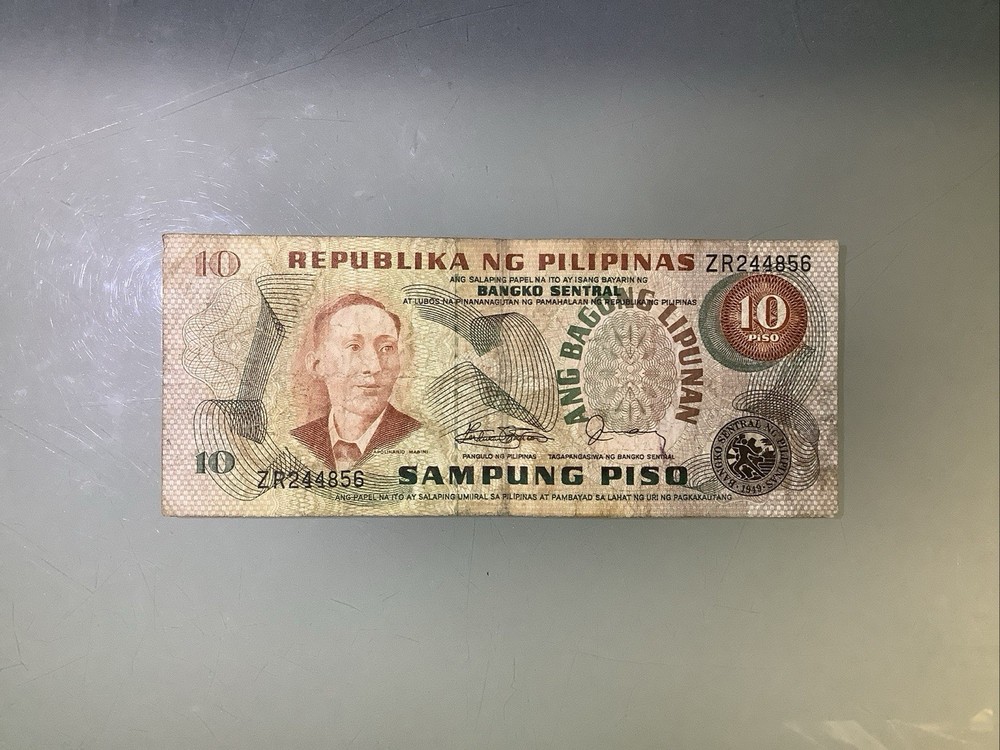 Philippines 10 Piso 1981 Circulated
