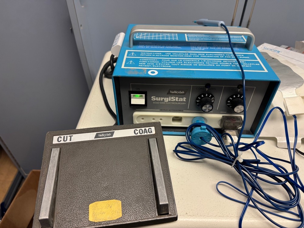 Valleylab Surgistat B Electrosurgery ESU Unit