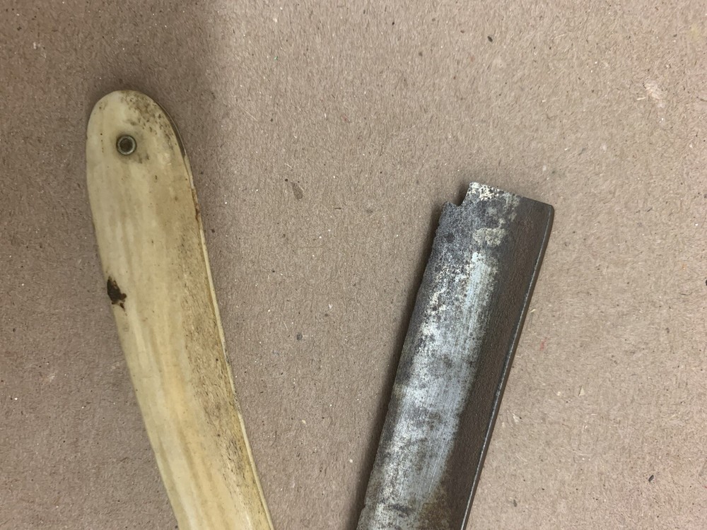 Vintage Straight Razor - Devon Mfg Co Germany W/ Partial Case