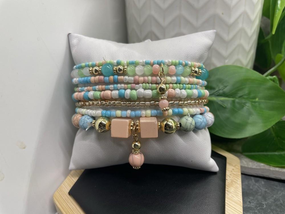 8 PC Handmade Boho Beaded Stackable 7” Plus Stretch Bracelet Set New B4781