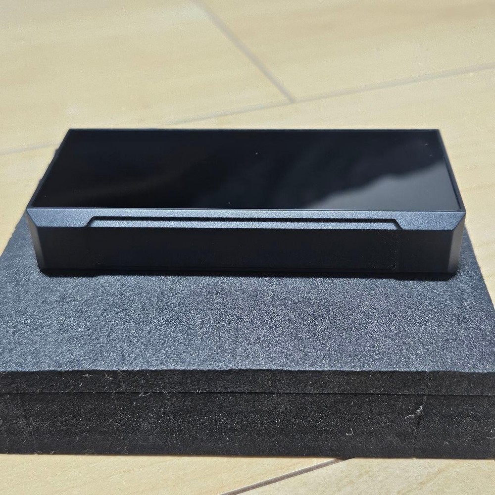 FiiO BTR7 Portable DAC Amp w/ Box All Function Tested Black