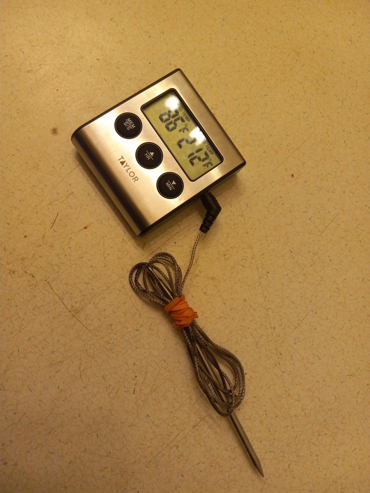 Taylor 1487-9 Digital Meat Thermometer & Digital Timer, With Probe NICE