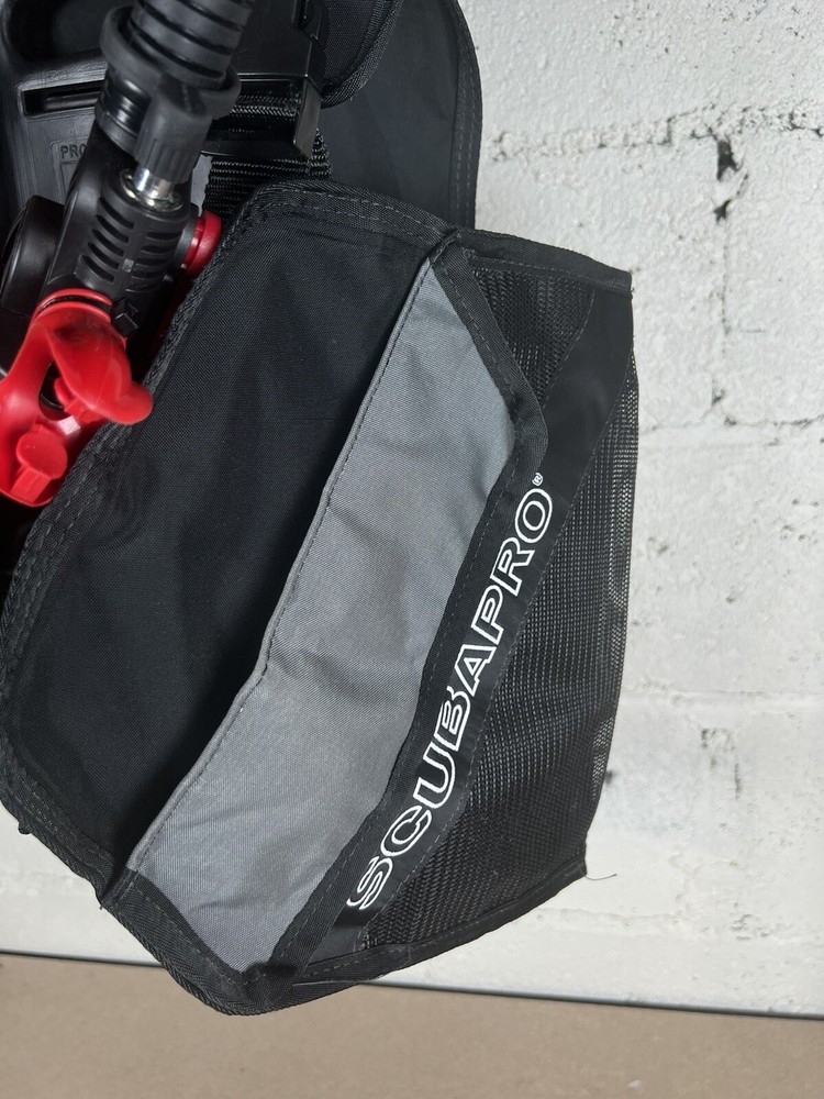 Scubapro w/ Air 2 Scuba Diving Size M