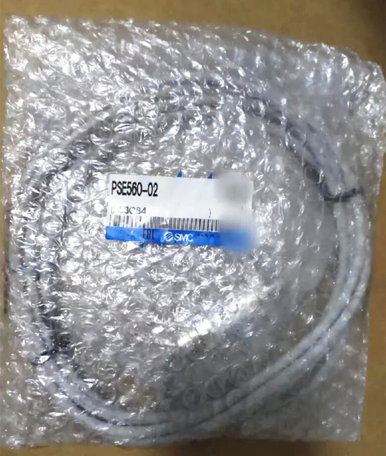 1pcs SMC PSE560-02 pressure sensor