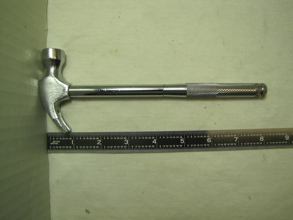 Nesting Hammer & 4 Screw Driver Set UNBRANDED USED
