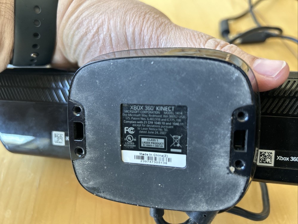 Microsoft Xbox 360 Kinect Sensor Model 1414 With Ac Adapter