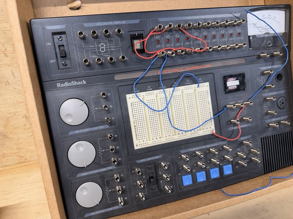 Radio Shack Electronics Learning Lab 28-280, With Make Electronics Book