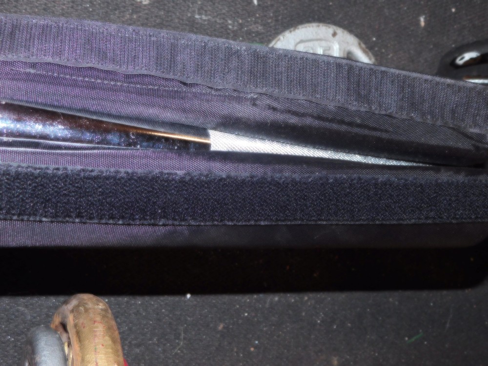 Squat NECK PAD for weightlifting. Super nice condition Same day ship out! Pro