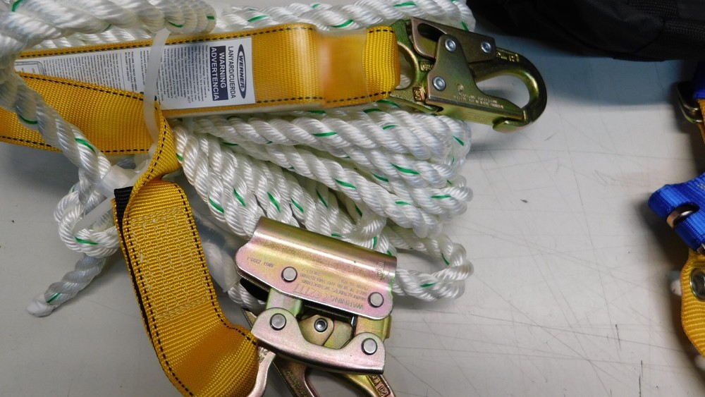 Werner K111204 Roofing Kit, 50-Foot Roop Basic Safty Harness, Duffel Bag