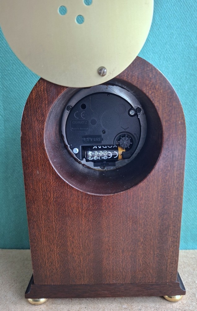 Small Dome Desk/Mantel Clock - Battery Quartz
