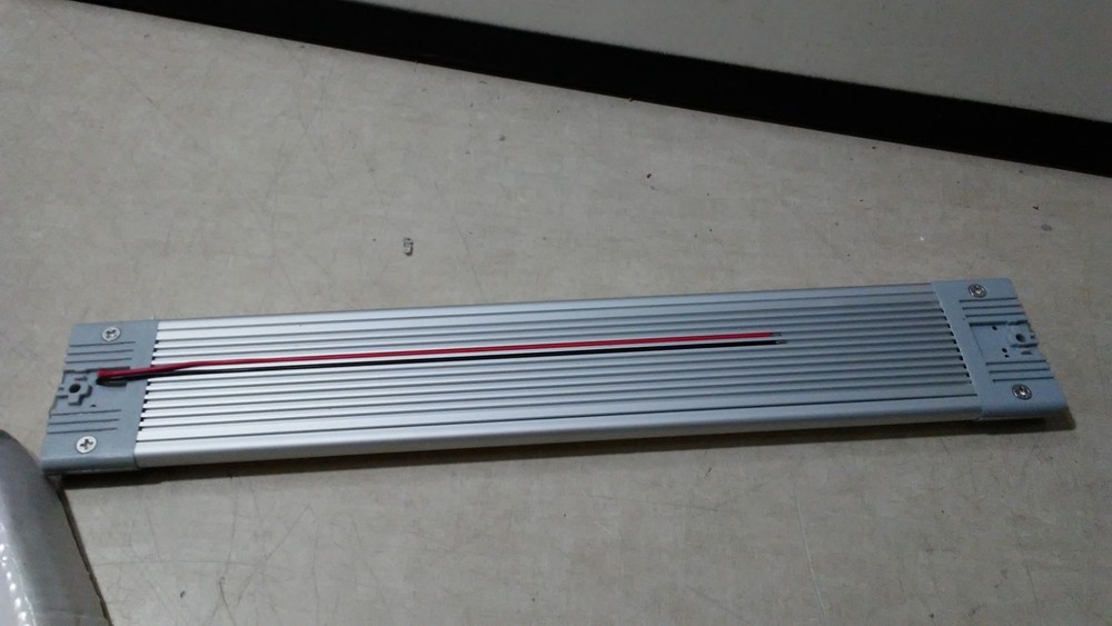 Compartment Lght,11.8",White,12/24 VDC CODE 3 CW0401