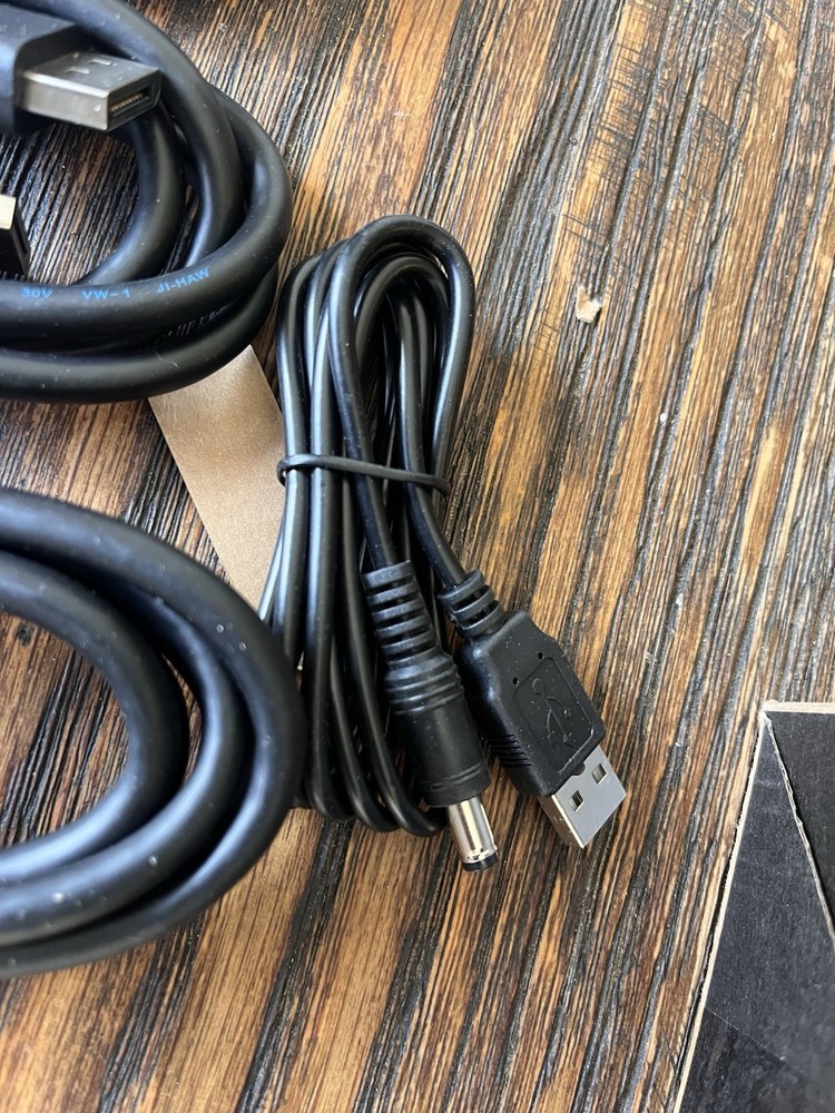 Ecolmy DP KVM Switch Model EC-322D-2 Open Box