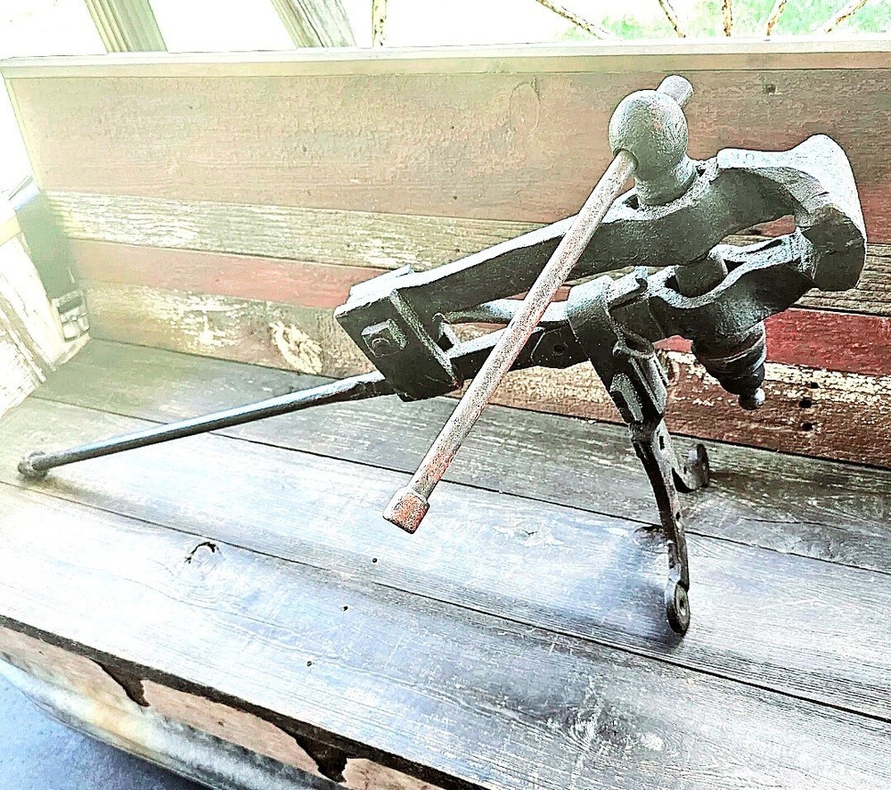 Antique Blacksmith Post Leg Vise