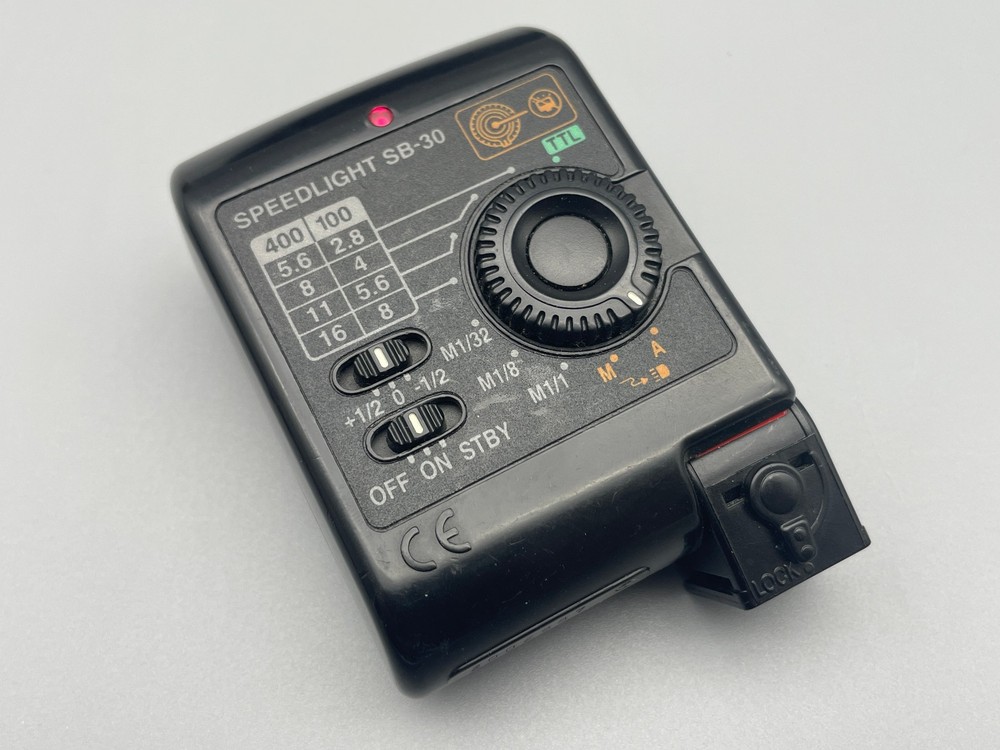 Nikon Speedlight SB-30 Shoe Mount Flash