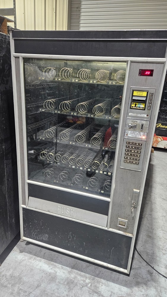 WORKING AP Automatic Products Snackshop II Snack Machine Snack Vending Machine