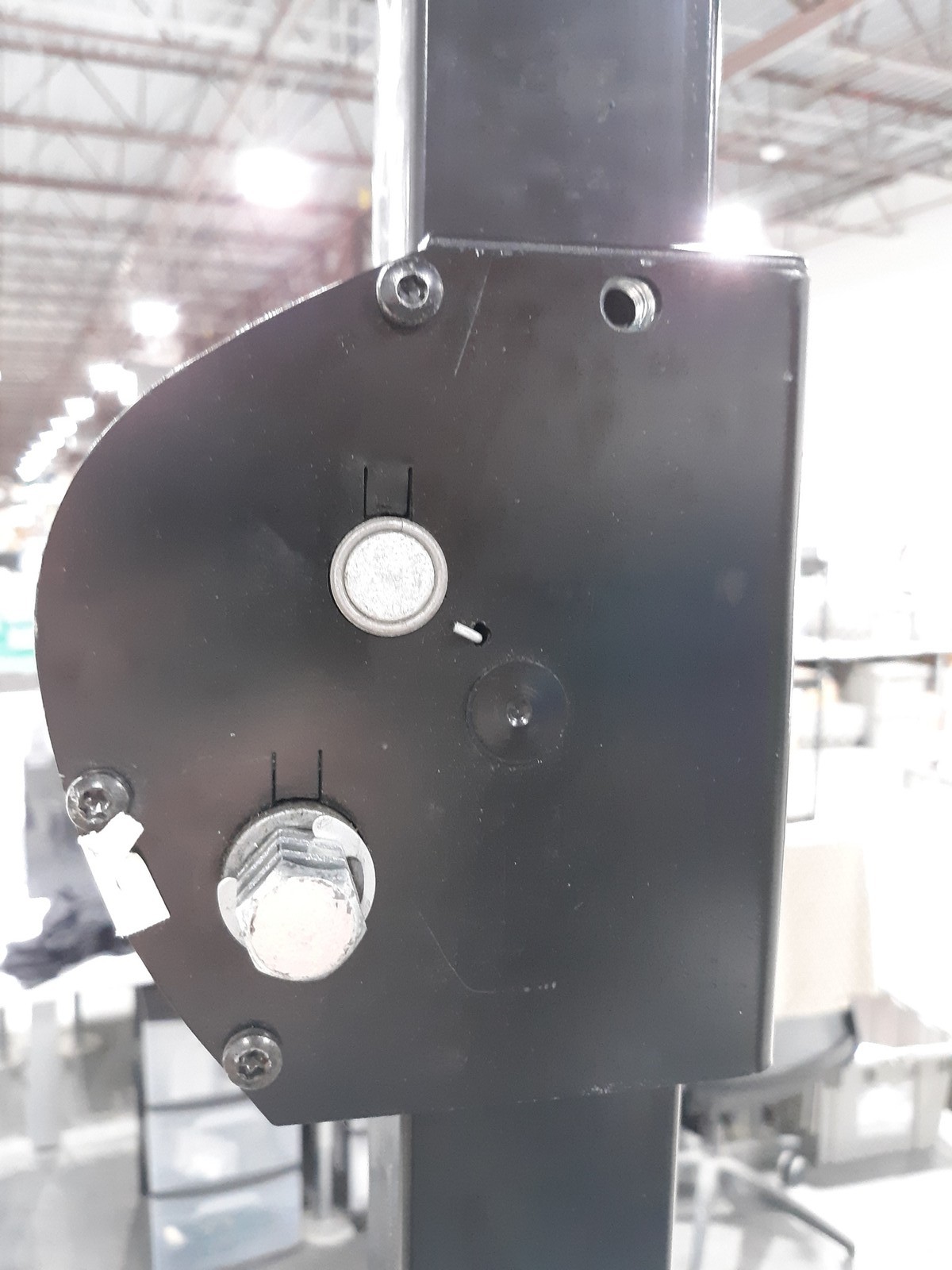 Global Truss DT-3900L Lifter - Used Good Condition