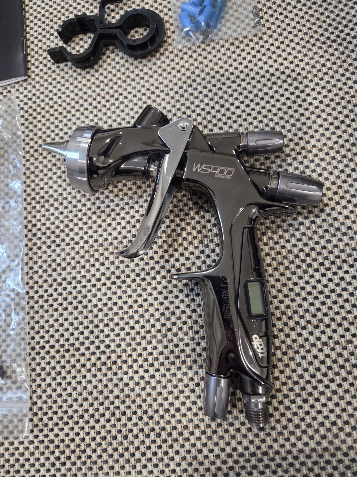 Iwata Series 2 Digital Spray Gun 1.3 Clearcoat 1.3 Almost New