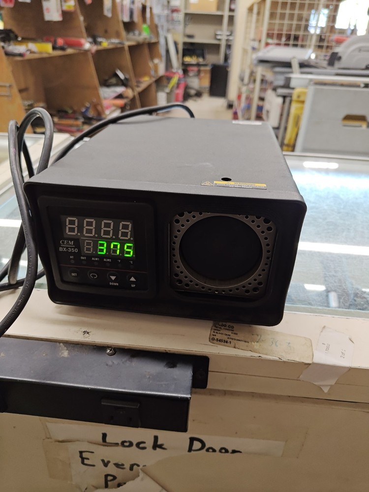 CEM BX-350 Portable IR Calibrator