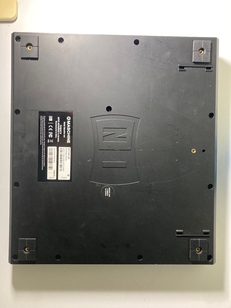 Native Instruments MASCHINE JAM Production & Performance MIDI Controller Used