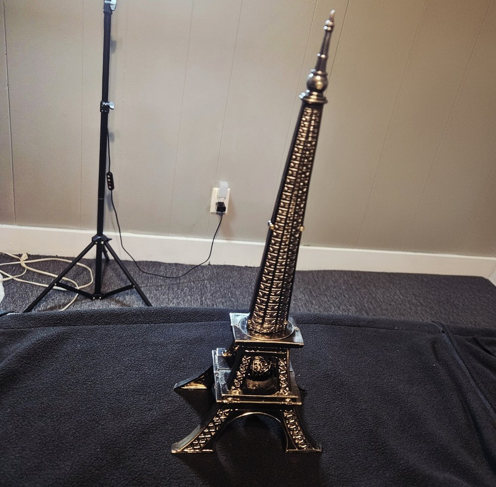Decorative Eiffel Tower Dagger Knife w/ Stand – Steel Blade & Handle