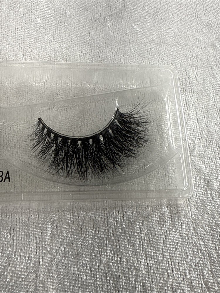 false eyelashes #38A