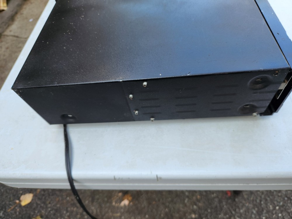 Vintage SAE Two T14 Digital Tuner Powers On