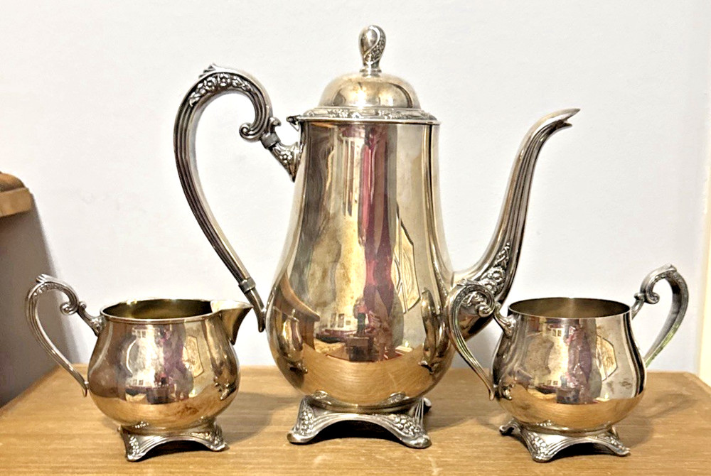 Vintage ONEIDA Silverplate 3 Piece Tea Serving Set Teapot Cream & Sugar